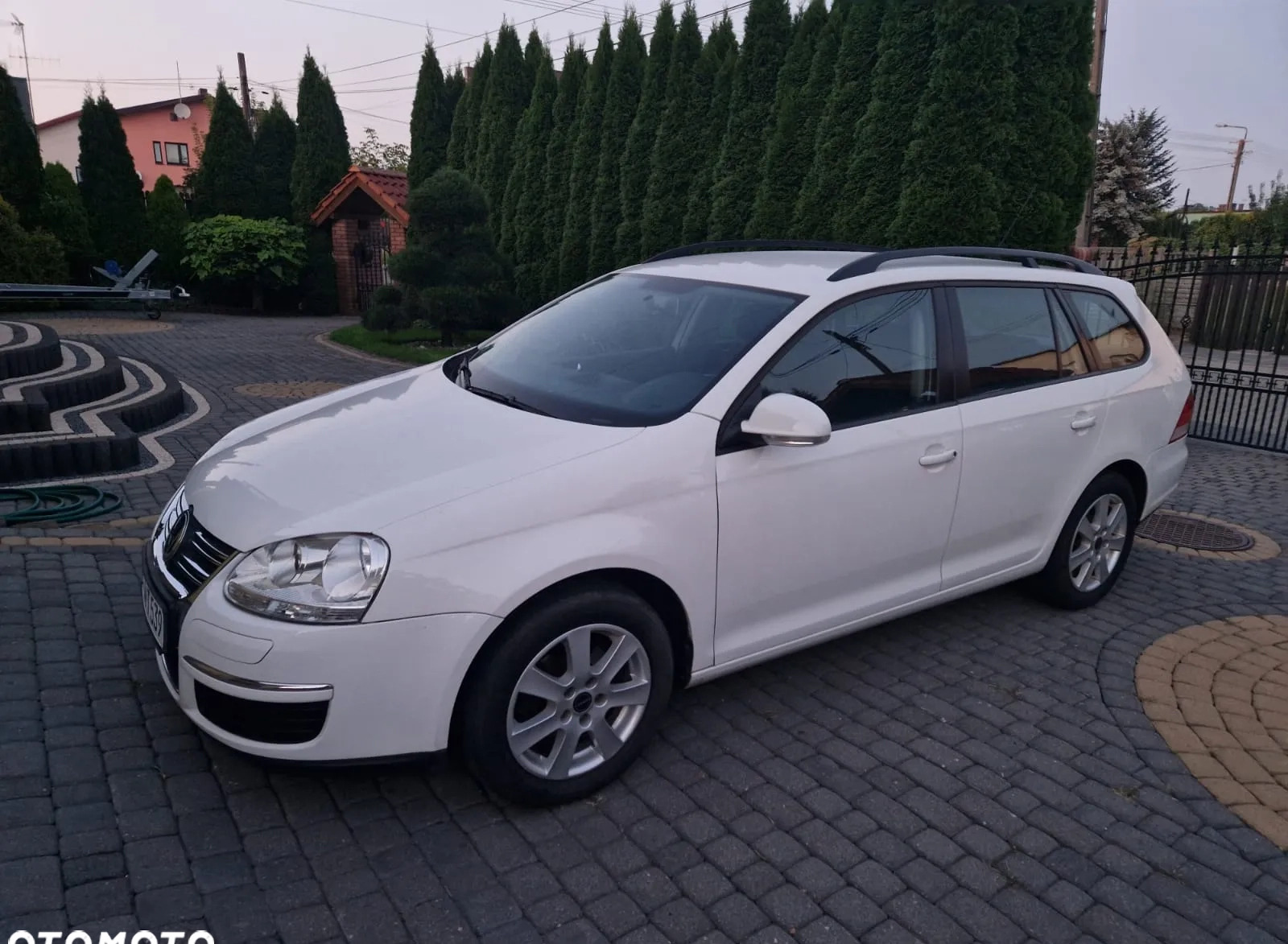 Volkswagen Golf cena 13600 przebieg: 212300, rok produkcji 2009 z Lewin Brzeski małe 79